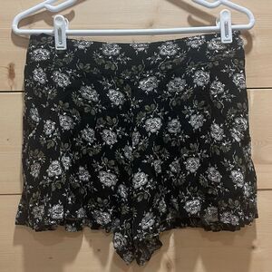 Free people floral shorts Sz Small